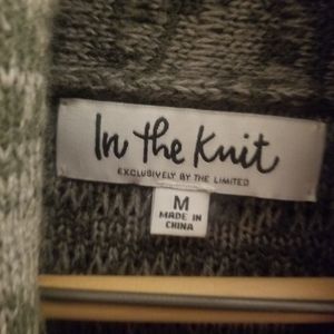 In the Knit half sleeve sweater